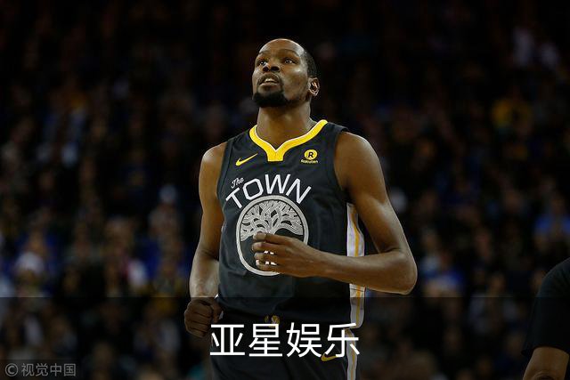亚星娱乐团队与服务环境
